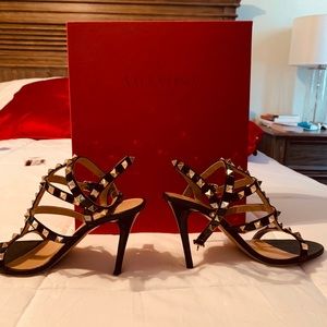 Valentino Garavani Rockstud Caged Black Heel